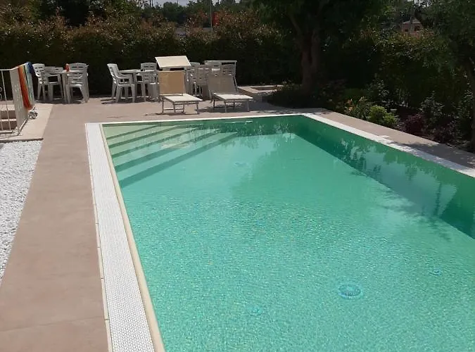 Luisa And Breakfast Гостевой дом 4*