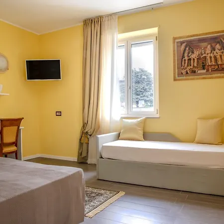 Luisa And Breakfast Guest house Peschiera del Garda