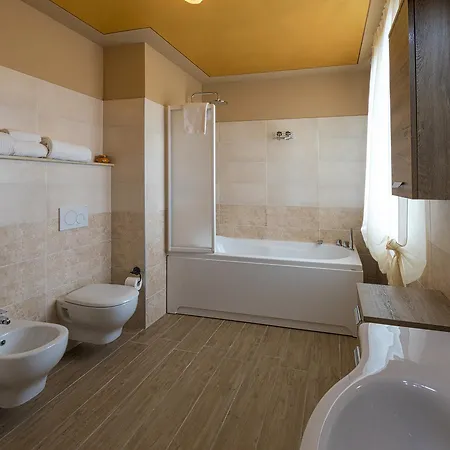 Luisa And Breakfast Guest house Peschiera del Garda